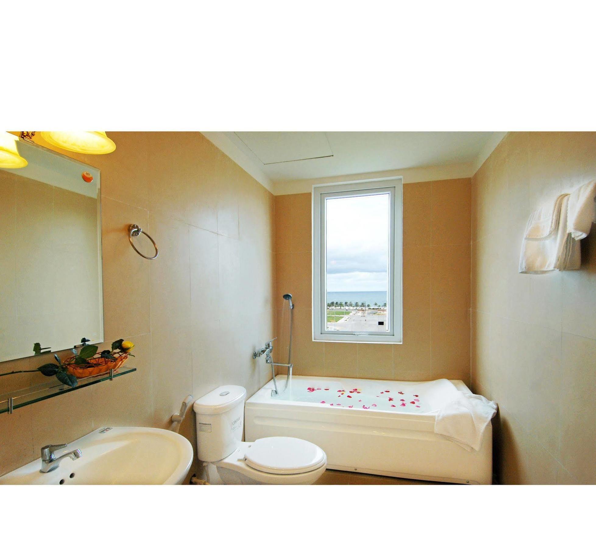 Silver Sea Hotel Дананг Экстерьер фото